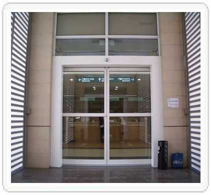 松下緊急速開門 6369223525720139921980231.jpg